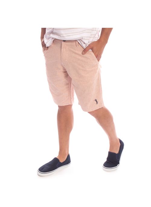 Bermuda masculina em tom pastel está com tudo na Primavera-Verão 2021